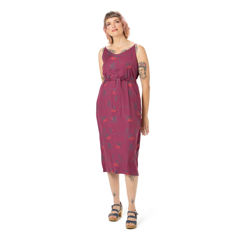 V-neck shoe string dress